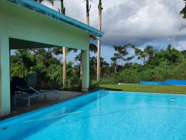 Spacieuse villa architecte P6 vue mer éloignée avec piscine sur 1200 m² de terrain arboré et clos — photo du bien