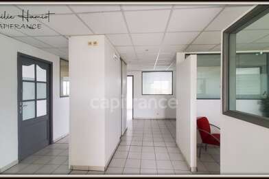 Bureau 1 pièces 468 €