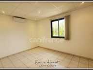 Local professionnel 11.20m² - Lamentin Place d'Armes — photo 2