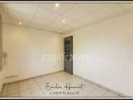 Local professionnel 11.20m² - Lamentin Place d'Armes — photo 3