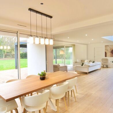 Maison 8 pièces 1350000 €