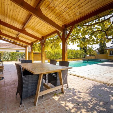 Maison 6 pièces 400000 €