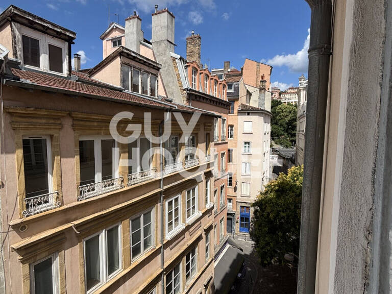 LYON 1 - PROCHE  PLACES SATHONAY FERNAND REY — photo 1
