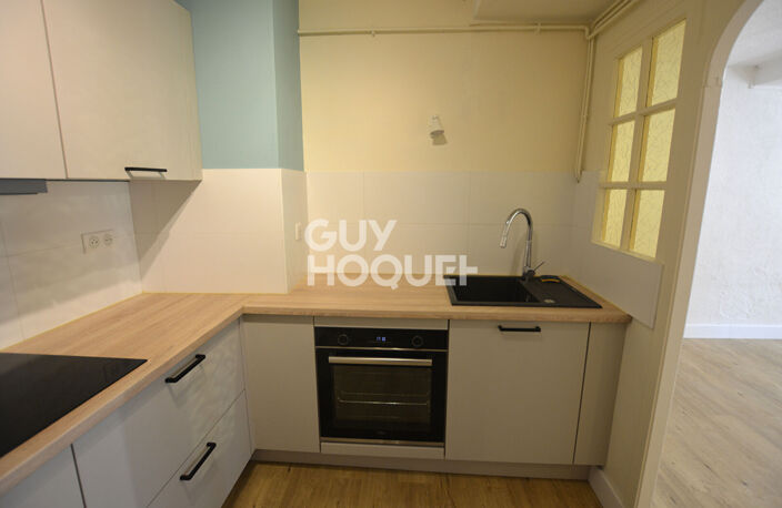 LYON 1 - PROCHE  PLACES SATHONAY FERNAND REY — photo 4