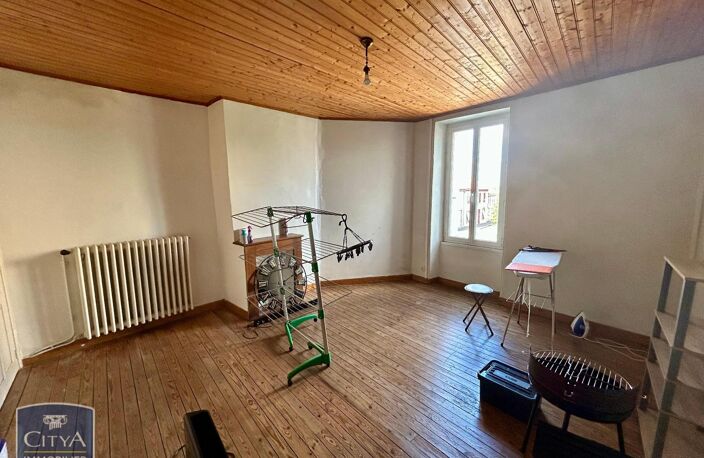 Location maison 3 pièces 79 m² à Les Cerqueux (49360) — photo 3