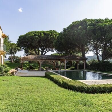 Maison 15 pièces 12000000 €