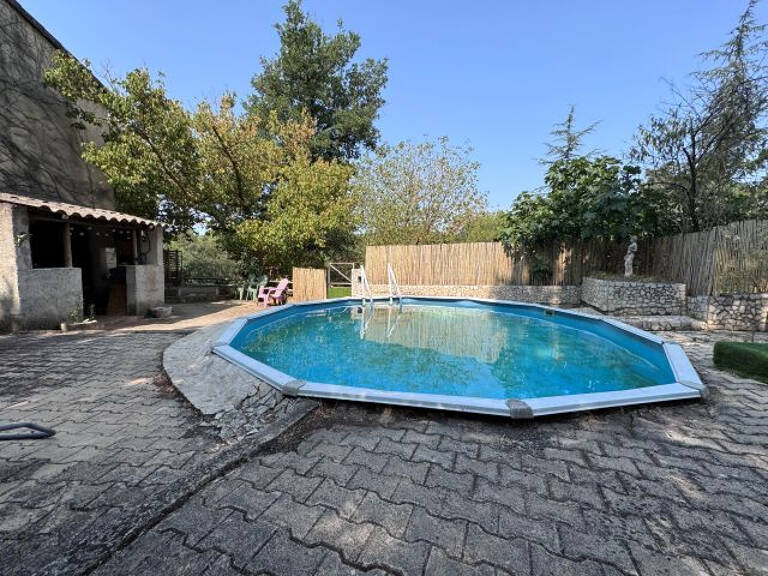 APPARTEMENT T5 EN REZ DE VILLA AVEC TERRASSE ET PISCINE A VE — photo 1