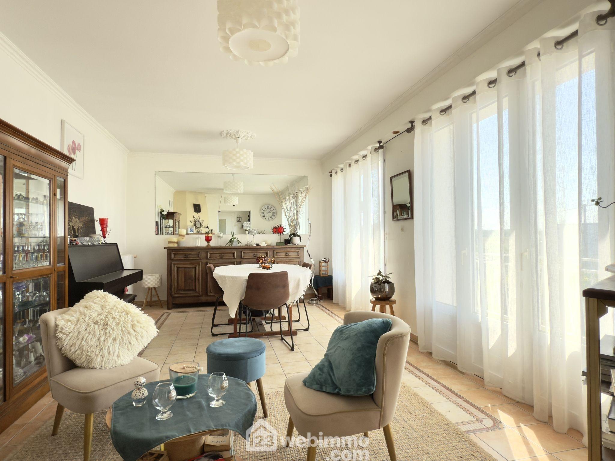 Maison - 214m² - Longué-Jumelles