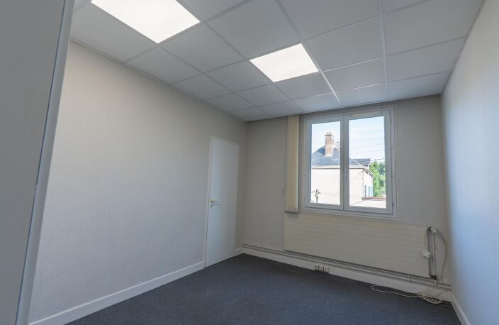 Vente bureau  100 m² Troyes (10000) — photo 4