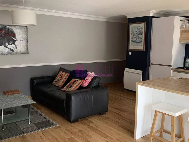 APPARTEMENT MEUBLE - QUARTIER SEPT DENIERS — photo 1