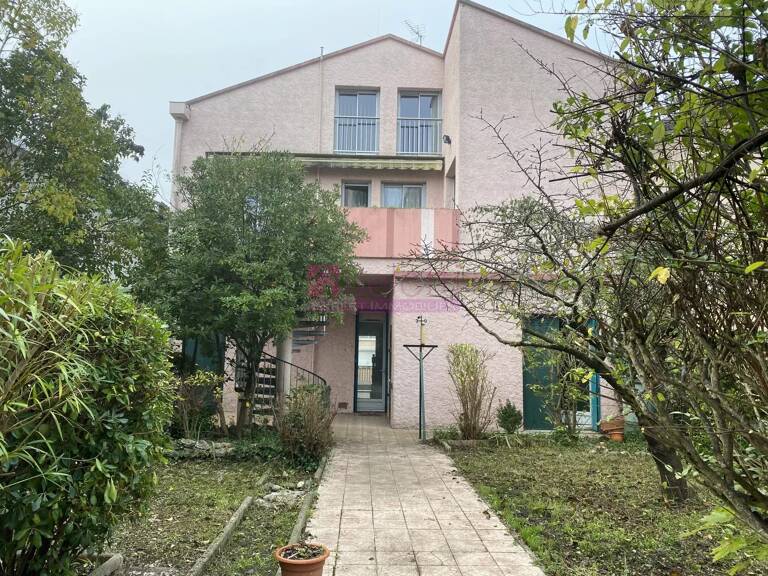 GRANDE MAISON FAMILIALE — photo 1