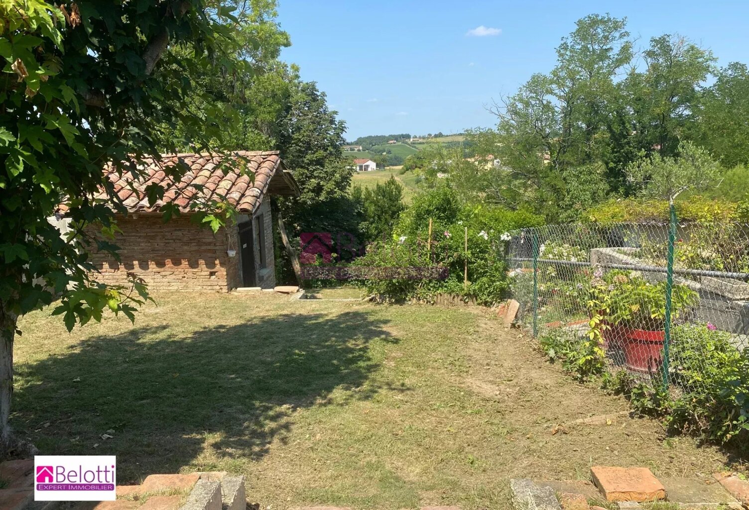 VUE DÉGAGÉE SUR LES VALLONS — photo 1