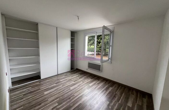 MAISON AVEC 2 APPARTEMENTS — photo 2