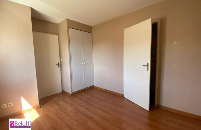 MAISON T5 - GARAGE ET JARDIN — photo 4