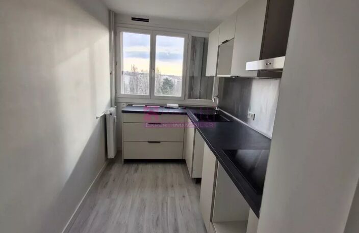 Appartement T 4 Toulouse BOURRASOL — photo 2