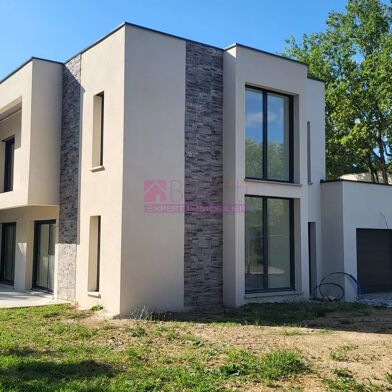Maison 5 pièces 565000 €