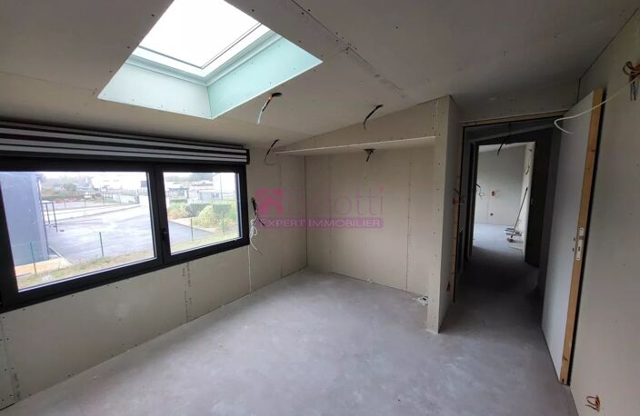 NOE 31,   LOCAL Iindustriel  avec bureaux — photo 2