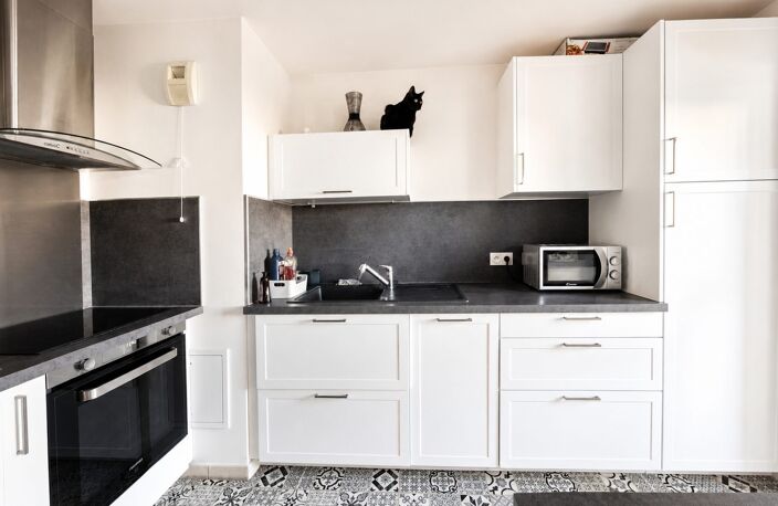 Tours Strasbourg  Appartement 3 chambres, terrasse et parking — photo 3