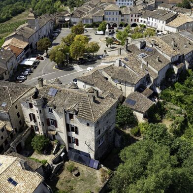 Maison 15 pièces 449000 €