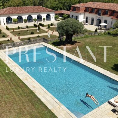 Maison 15 pièces 12000 €