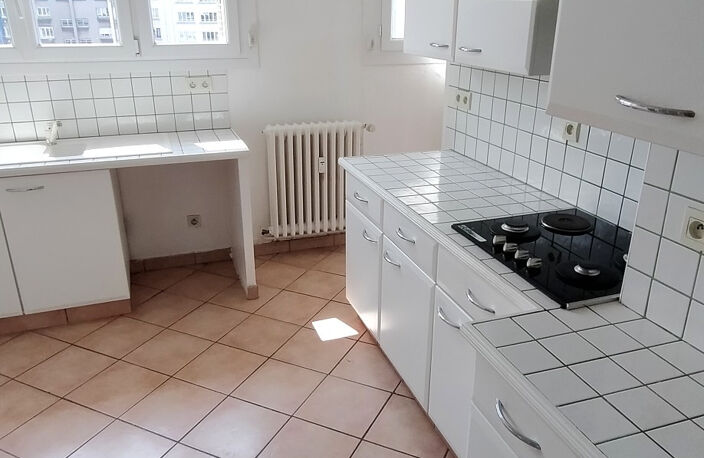Appartement avec ascenseur, 3ch, lumineux. — photo 4