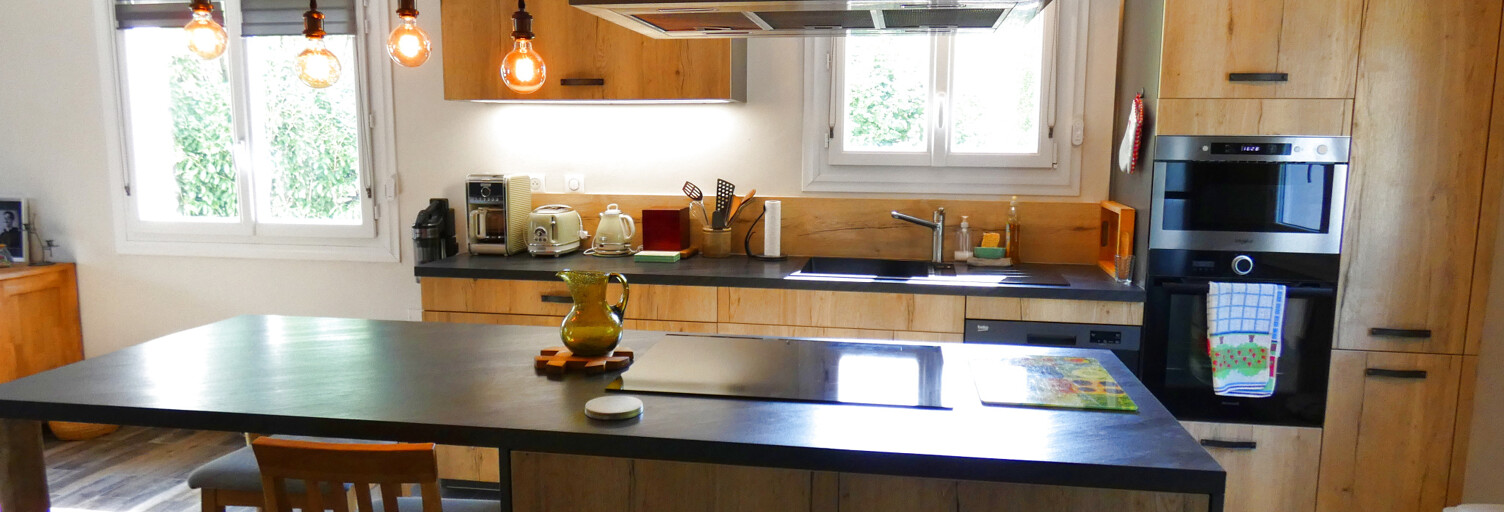 Maison 6 Pièces 185 m² à vendre à Vic-sur-Cère (15800)