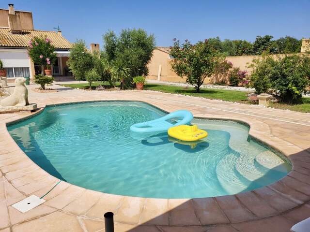 Maison  Belle villa familiale avec piscine — photo du bien