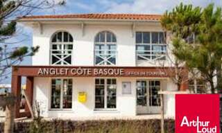 Commerce  156 m² à louer à Anglet (64600)