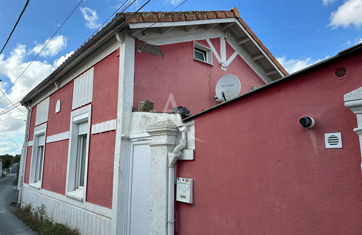 Maison de faubourg avec patio située à ROCHEFORT — photo 4