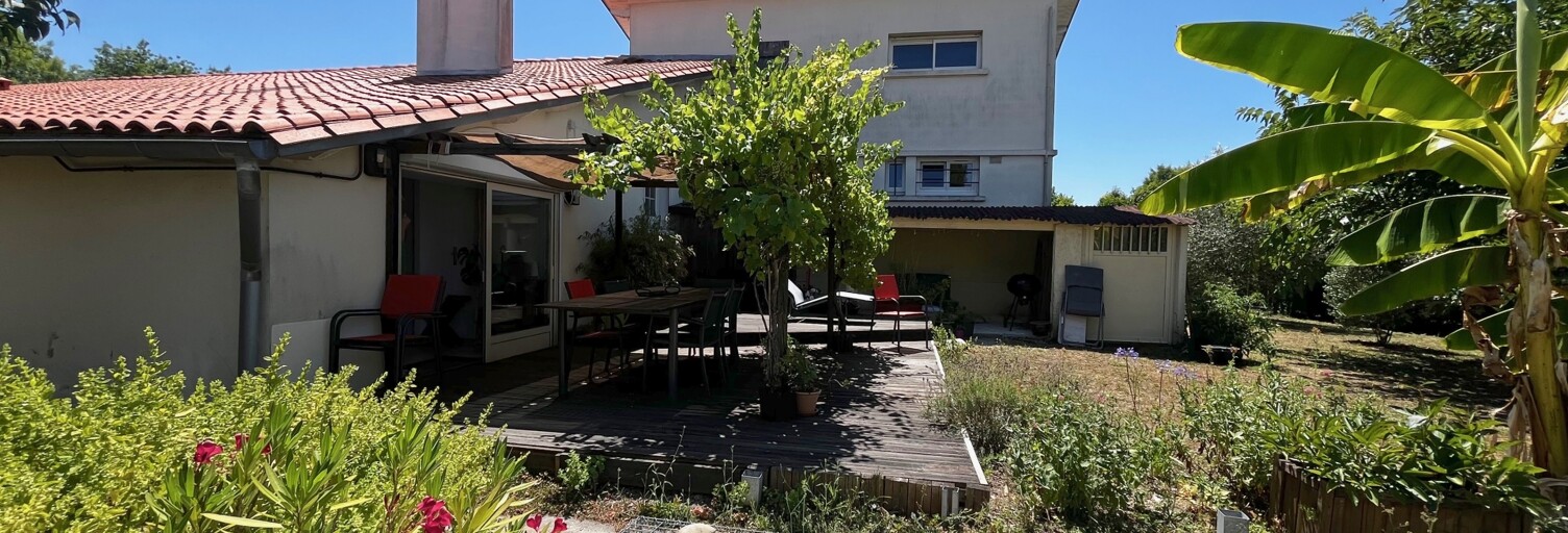 Maison 8 Pièces 180 m² à vendre à Barbezieux-Saint-Hilaire (16300)