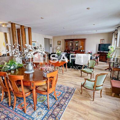 Appartement 8 pièces 210000 €