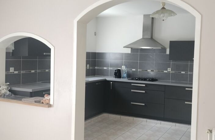 Vente Maison/villa 10 pièces — photo 3
