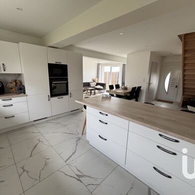 Maison 4 pièces 408500 €