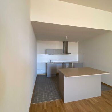 Appartement 3 pièces 960 €