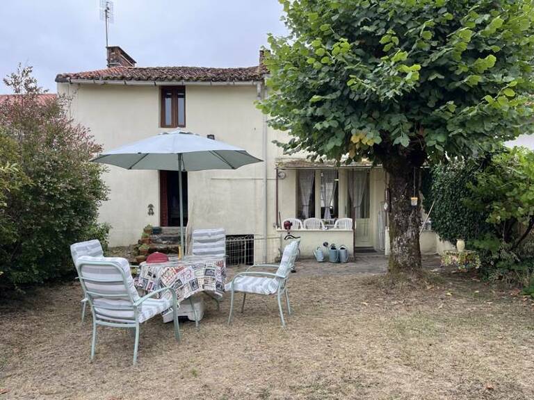Maison en pierre de 5 pièces principales — photo 1