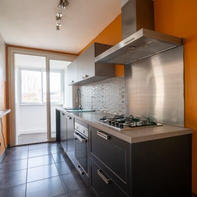 Appartement 4 pièces 172000 €