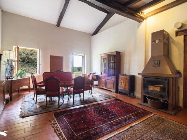 Maison 8 pièces 190 m² à Garrey — photo du bien