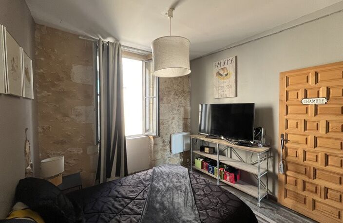 Vente maison 4 pièces 79 m² Puy-l'Évêque (46700) — photo 2
