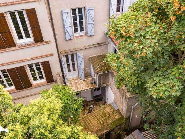 Maison de ville de 6 pièces principales — photo du bien