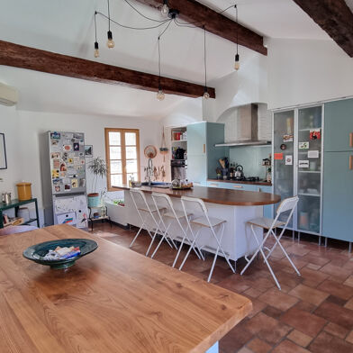 Appartement 4 pièces 210000 €