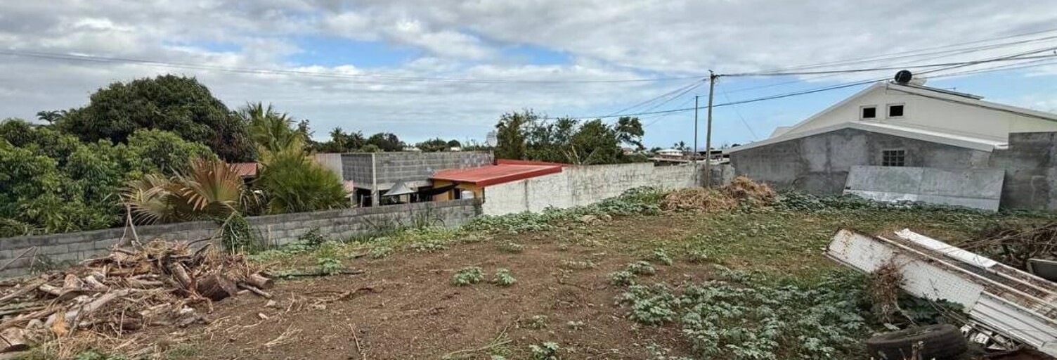 Terrain  400 m² à vendre à Saint-Pierre (97432)