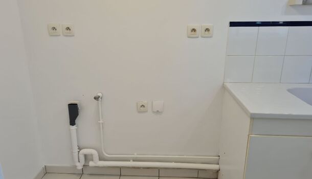 Appartement 1 pièces  à louer Rochelle (La) 17000