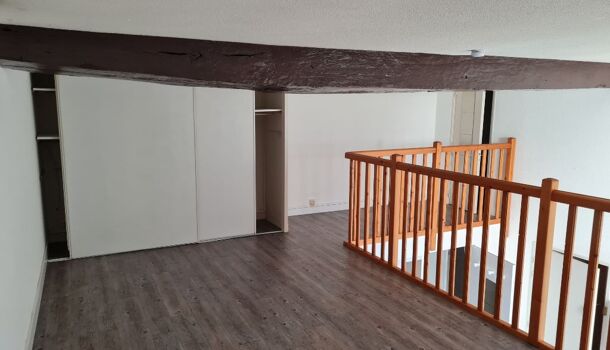 Appartement 1 pièces  à louer Rochelle (La) 17000