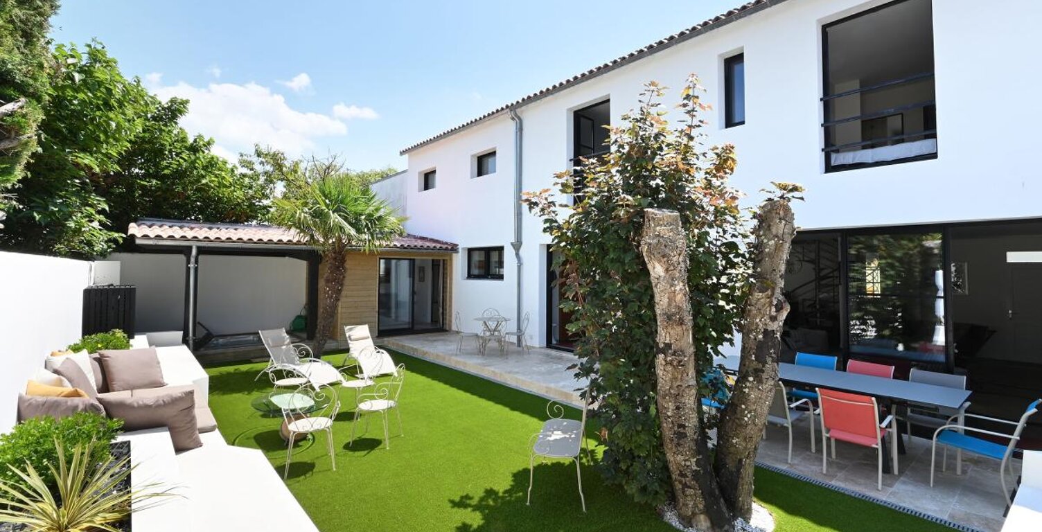 Maison au cœur de SAINT MARTIN DE RE — photo 1