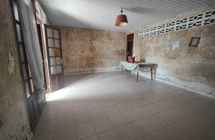 Maison à vendre 8 pièces CAYENNE (973) — photo 2