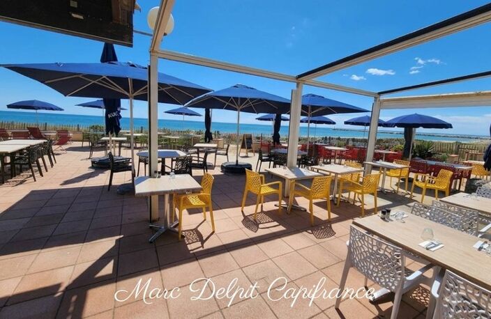 Fonds de commerce à vendre LEUCATE (11) Bar restaurant "les pieds dans l'eau", grande terrasse accès direct sur la plage — photo 2