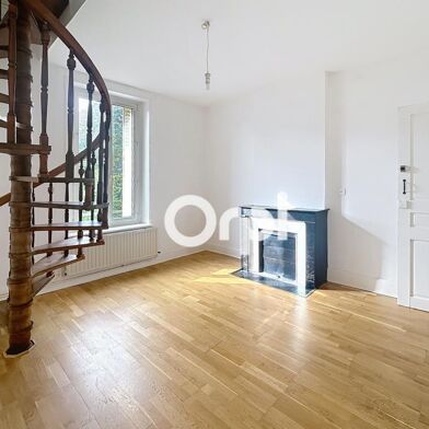 Appartement 4 pièces 790 €