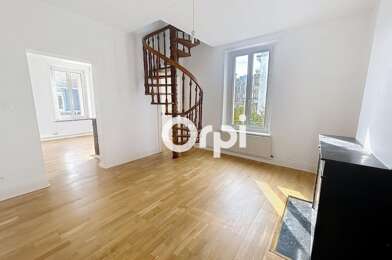 Appartement 4 pièces 740 €