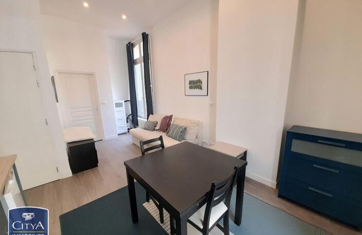 Location appartement 1 pièce 25 m² à Tours (37000) — photo 2