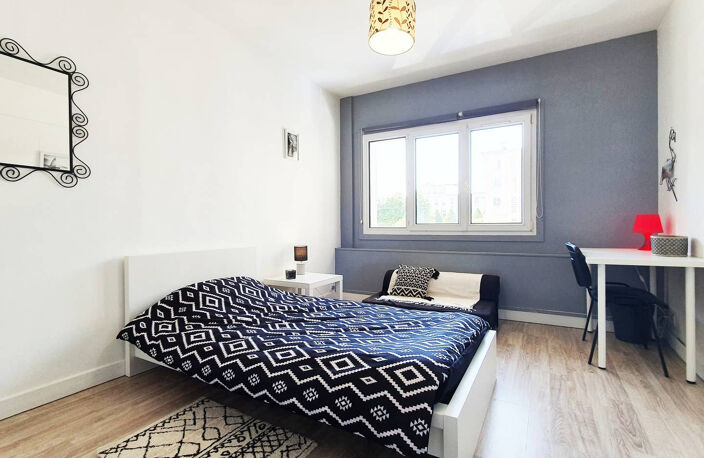 LE HAVRE COEUR DE VILLE NOTRE DAME VENTE RESIDENCE ETUDIANTE  10 CHAMBRES MEUBLEES AVEC BALCON — photo 2